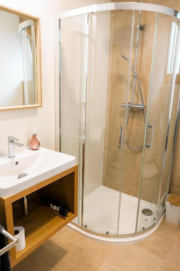 Vigeo Lounge B&B Coffee Bajmóc Kültér fotó