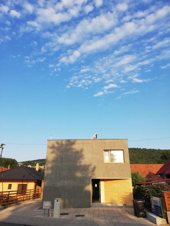 Vigeo Lounge B&B Coffee Bajmóc Kültér fotó