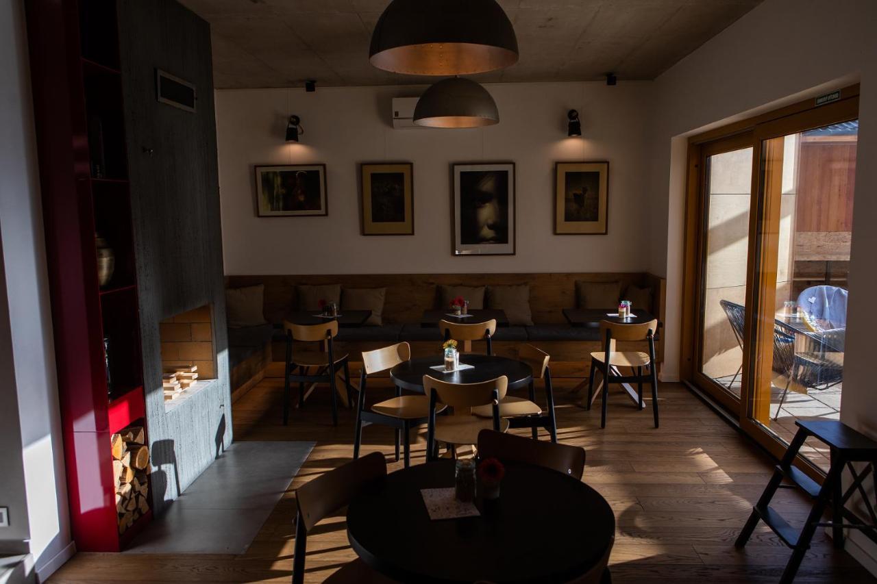 Vigeo Lounge B&B Coffee Bajmóc Kültér fotó