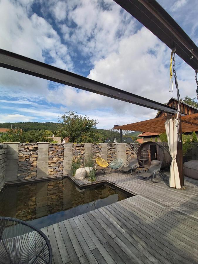 Vigeo Lounge B&B Coffee Bajmóc Kültér fotó