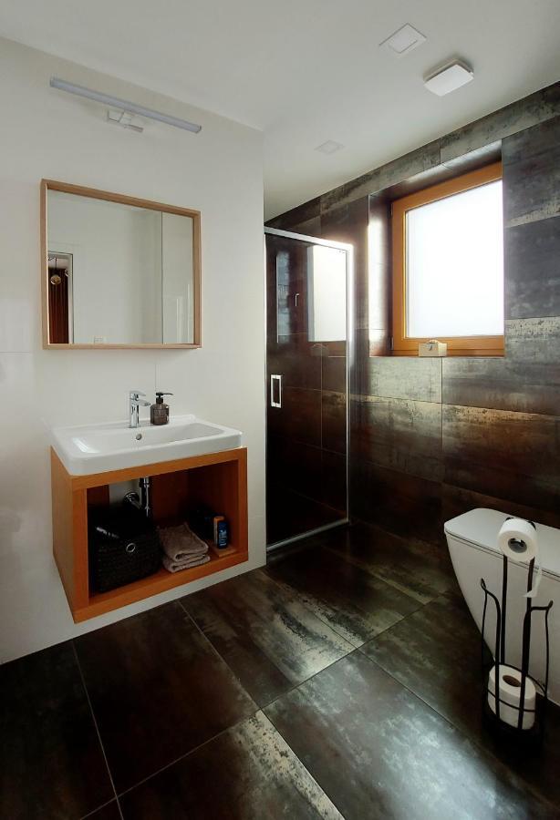 Vigeo Lounge B&B Coffee Bajmóc Kültér fotó